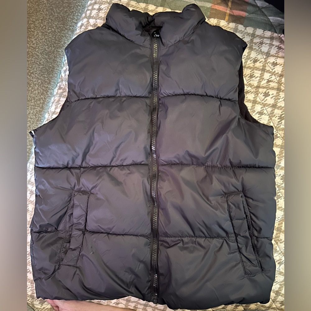 Old Navy Fleece Lined Puffer Vest